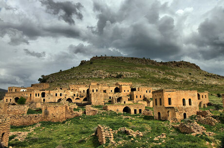 İstanbul Çıkışlı Mardin Midyat Diyarbakır 