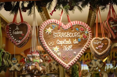 Romantik Yol’un Masalsı Bölgesi Alsace’da Noel Pazarları Almanya Fransa İsviçre